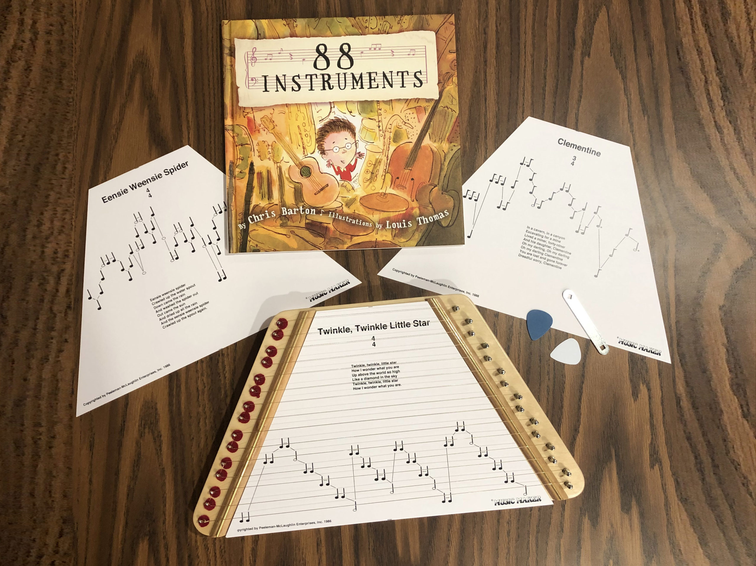 Music Maker Lap Harp Discovery kit Items