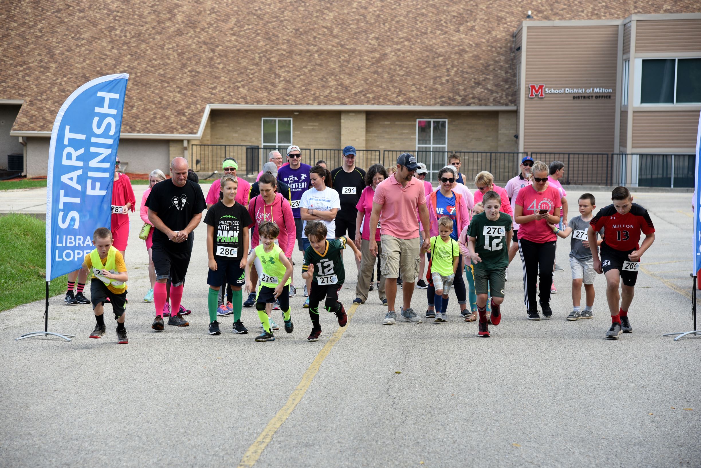 Annual Library Lope runners leaving the start line