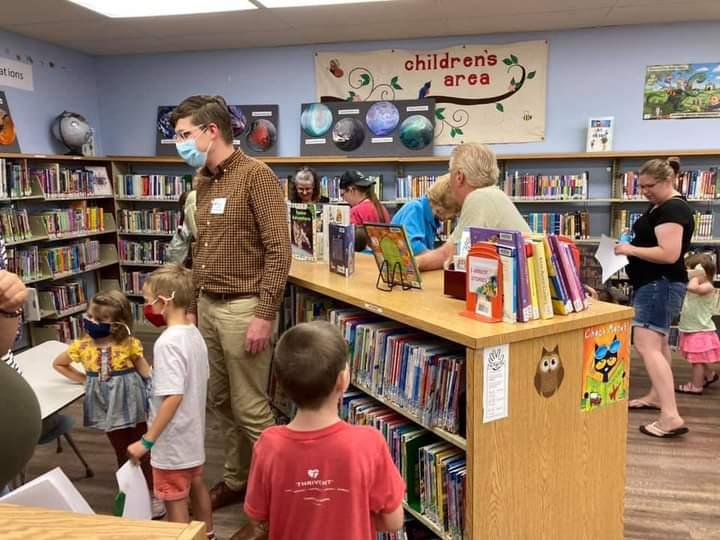 Veiwing BG Art Bridging Generation Artists' Reception was held on July 30. The library exhibit will be displayed through August 31.